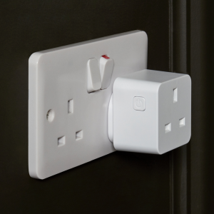 Kinetic RF UK Plug