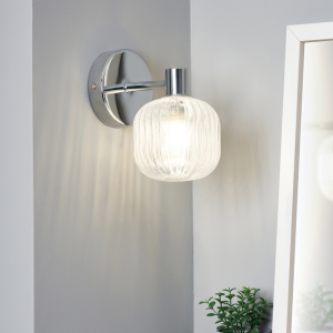 Scala 1lt Chrome Ribbed Bathroom Wall Light IP44